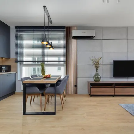 Nowoczesny Apartament Z Parkingiem W Centrum Szczecina By Noclegi Renters Exterior photo